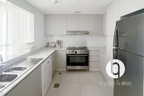 דירה להשכרה ב Umm Suqeim, Dubai, איחוד האמירויות 2 חדרי שינה, 134 מ"ר, מספר 693463 - תמונה 4