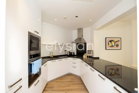 Apartament në Palm Jumeirah, Dubai, Emiratet e Bashkuara Arabe 1 dhomë gjumi, 109 m2. № 600235 - Foto 2