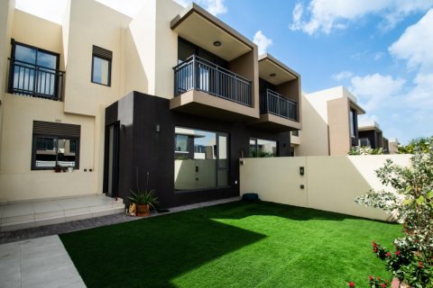 Villa zur Miete in Dubai Hills Estate, Dubai, VAE 3 Schlafzimmer, 193 m2 Nr. 677129 - Foto 2