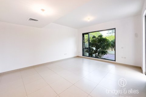 Dubai Hills Estate, Dubai, संयुक्त अरब अमीरात में विला, 3 बेडरूम, 285 वर्ग मीटर, संख्या 677131 - फ़ोटो 3