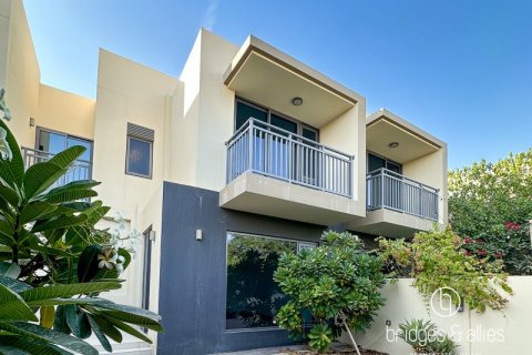 Dubai Hills Estate, Dubai, संयुक्त अरब अमीरात में विला, 3 बेडरूम, 285 वर्ग मीटर, संख्या 677131 - फ़ोटो 1