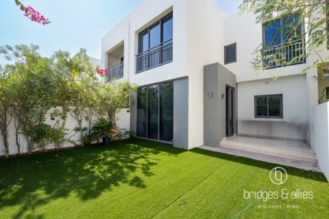 Huvila Dubai Hills Estate, Arabiemiraatit 3 makuuhuonetta, 203 m2 № 677130 - kuva 1