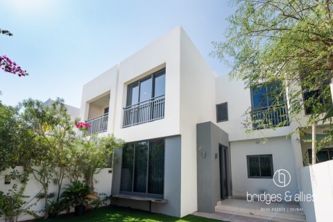 Huvila Dubai Hills Estate, Arabiemiraatit 3 makuuhuonetta, 203 m2 № 677130 - kuva 22