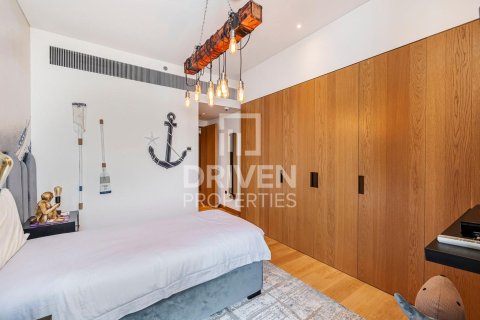 Apartment til leje i Jumeirah, Dubai, UAE 3 soveværelser, 244 kvm № 682617 - foto 12