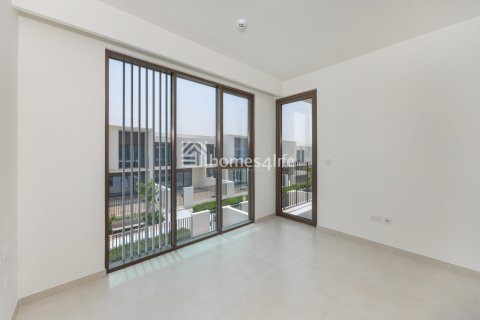Vila v Tilal Al Ghaf, Dubai, SAE 4 spálne, 235 m2 č. 685487 - Fotografia 15