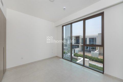Vila v Tilal Al Ghaf, Dubai, SAE 4 spálne, 235 m2 č. 685487 - Fotografia 12