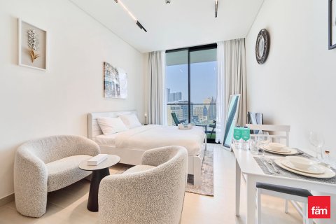 Apartment in Dubai, UAE 31.5 sq.m. № 648037 - photo 3