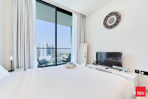 Apartment in Dubai, UAE 31.5 sq.m. № 648037 - photo 6