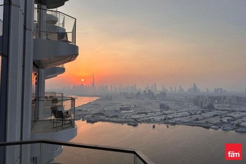 Apartment in Dubai, UAE 2 bedrooms, 101 sq.m. № 648038 - photo 1