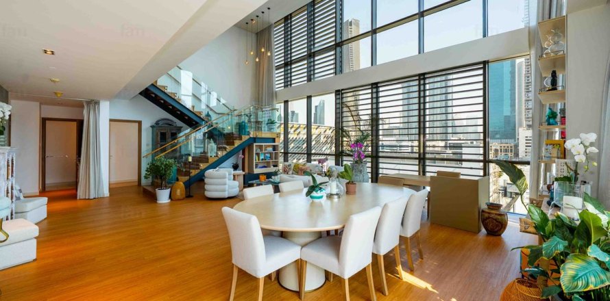 Appartement à Al Wasl, Dubai, EAU: 3 chambres, 286 m2 № 648035