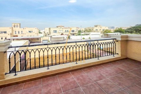 Üürile anda villa asukohaga Dubai Science Park, AÜE: 5 magamistoaga, 792 m² Nr 690754 - pilt 9