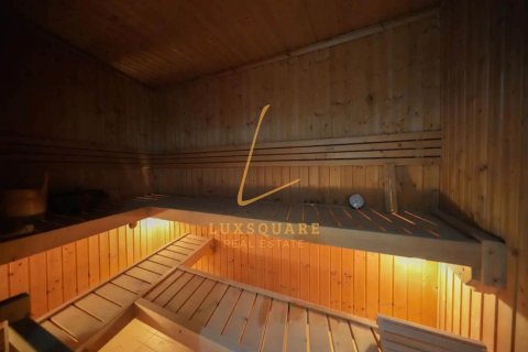 Villa sa Emirates Hills, Dubai, UAE 8 silid-tulugan, 1486 sq.m. № 690751 - larawan 19