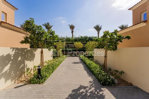 Dubai, BAE’de satılık sıra ev 3 yatak odası, 185.6 m&sup2; No 763313 - fotoğraf 13