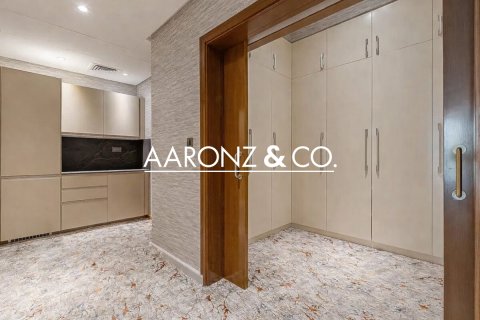 پنت هاوس برای اجاره در Business Bay، Dubai، امارات متحده عربی 5 خوابه ، 878 متر مربع ، شماره 693668 - تصویر 17