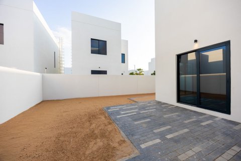 Komerčná nehnuteľnosť na Yas Island, Abu Dhabi, SAE 4 spálne, 315 m2 č. 594726 - Fotografia 18