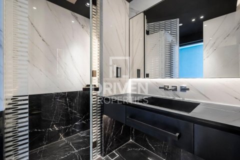 Apartment til salg i Business Bay, Dubai, UAE 4 soveværelser, 272.86 kvm № 743075 - foto 16