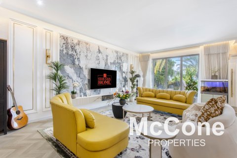 Vila v Palm Jumeirah, Dubai, SAE 5 ložnice, 912.12 m² Č.: 587288 - fotografie 1