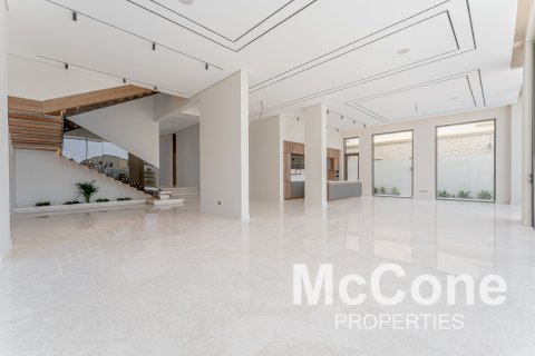 Villa in Jumeirah Park, Dubai, UAE 6 bedrooms, 845.42 sq.m. № 587289 - photo 2