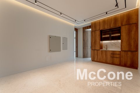 Villa in Jumeirah Park, Dubai, UAE 6 bedrooms, 845.42 sq.m. № 587289 - photo 9