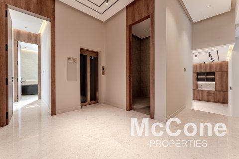 Villa in Jumeirah Park, Dubai, UAE 6 bedrooms, 845.42 sq.m. № 587289 - photo 10