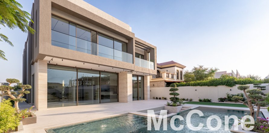 Villa in Jumeirah Park, Dubai, UAE 6 bedrooms, 845.42 sq.m. № 587289