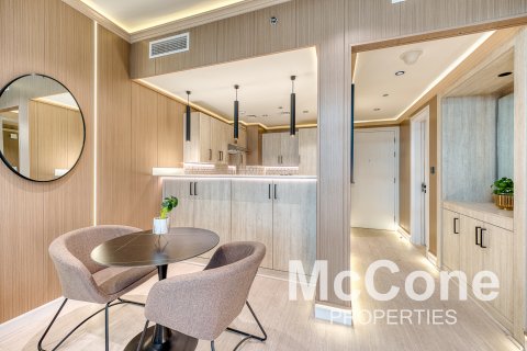 Apartamento en alquiler en Palm Jumeirah, Dubai, EAU 1 dormitorio, 74.79 m2 № 587106 - foto 18