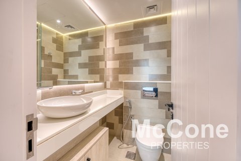 Apartamento en alquiler en Palm Jumeirah, Dubai, EAU 1 dormitorio, 74.79 m2 № 587106 - foto 6