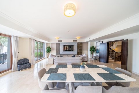 Vila v Palm Jumeirah, Dubai, SAE 4 ložnice, 912 m² Č.: 623338 - fotografie 5