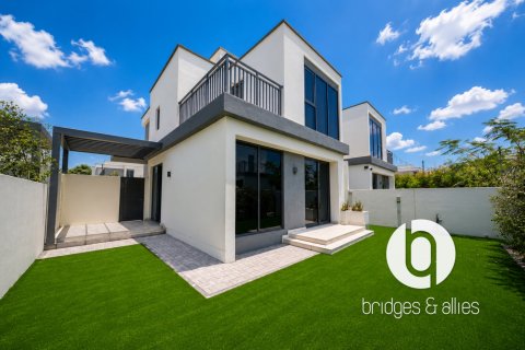ویلا برای اجاره در Dubai Hills Estate، Dubai، امارات متحده عربی 4 خوابه ، 229 متر مربع ، شماره 715471 - تصویر 3