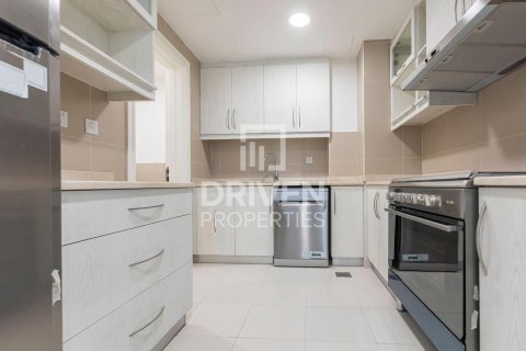 Apartament në Dubai, Emiratet e Bashkuara Arabe 2 dhoma gjumi, 145.11 m2. № 746878 - Foto 4