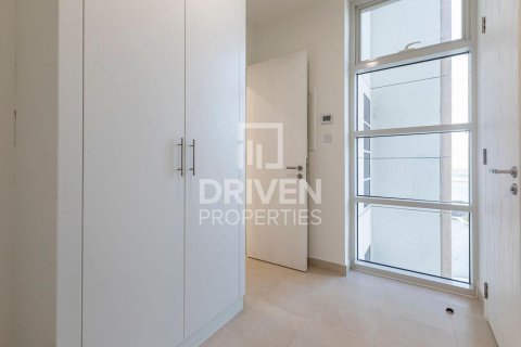 Apartament në Dubai, Emiratet e Bashkuara Arabe 2 dhoma gjumi, 145.11 m2. № 746878 - Foto 10