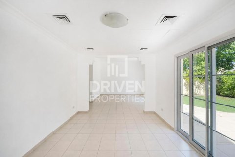 The Lakes, Dubai, BAE’de kiralık villa 3 yatak odası, 436.74 m² No 746877 - fotoğraf 1