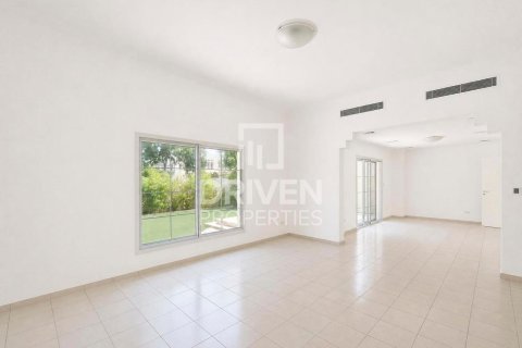 The Lakes, Dubai, BAE’de kiralık villa 3 yatak odası, 436.74 m² No 746877 - fotoğraf 2