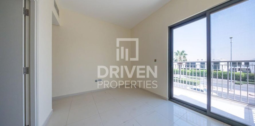 Adosado en Dubai, EAU 3 dormitorios, 166.2 m² № 743947