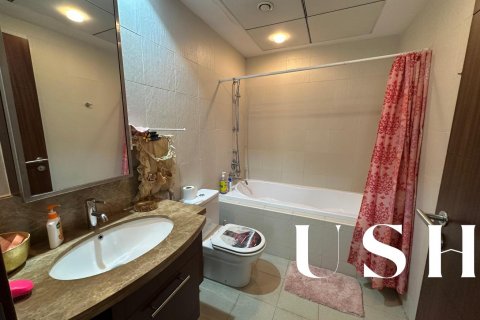 Apartamento en alquiler en Downtown Dubai (Downtown Burj Dubai), Dubai, EAU 1 dormitorio, 7401 m2 № 621116 - foto 7