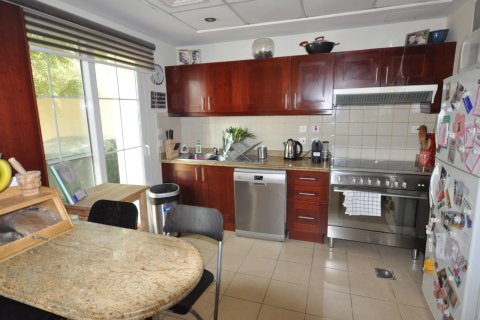 Villa in Arabian Ranches 2, Dubai, UAE 2 bedrooms, 173.19999193 sq.m. № 688243 - photo 11