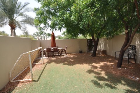 Villa in Arabian Ranches 2, Dubai, UAE 2 bedrooms, 173.19999193 sq.m. № 688243 - photo 16