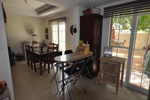 Villa in Arabian Ranches 2, Dubai, UAE 2 bedrooms, 173.19999193 sq.m. № 688243 - photo 12