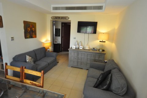 Villa in Arabian Ranches 2, Dubai, UAE 2 bedrooms, 173.19999193 sq.m. № 688243 - photo 14