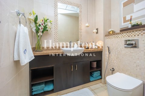 Apartman u Palm Jumeirah, Dubai, UAE 2 spavaćih soba, 206.22979552 m2 Br. 688244 - fotografija 20