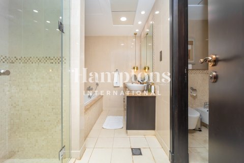 Apartman u Palm Jumeirah, Dubai, UAE 2 spavaćih soba, 206.22979552 m2 Br. 688244 - fotografija 19