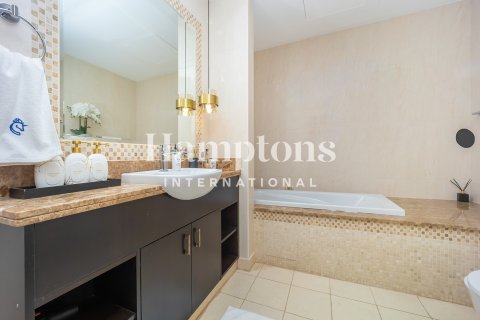 Apartman u Palm Jumeirah, Dubai, UAE 2 spavaćih soba, 206.22979552 m2 Br. 688244 - fotografija 28