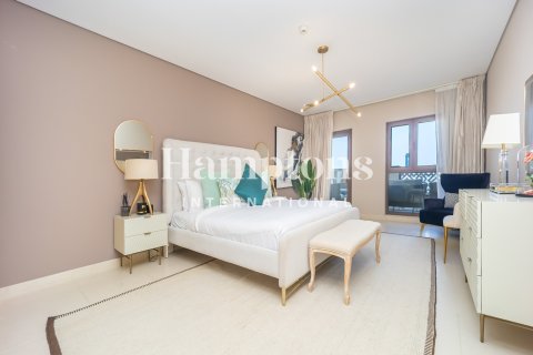 Apartman u Palm Jumeirah, Dubai, UAE 2 spavaćih soba, 206.22979552 m2 Br. 688244 - fotografija 14