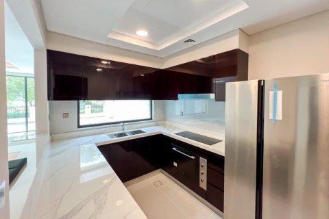 Townhouse di DAMAC Hills (Akoya by DAMAC), Dubai, UEA 6 kamar tidur, 256 m2 nomor 715673 - foto 4