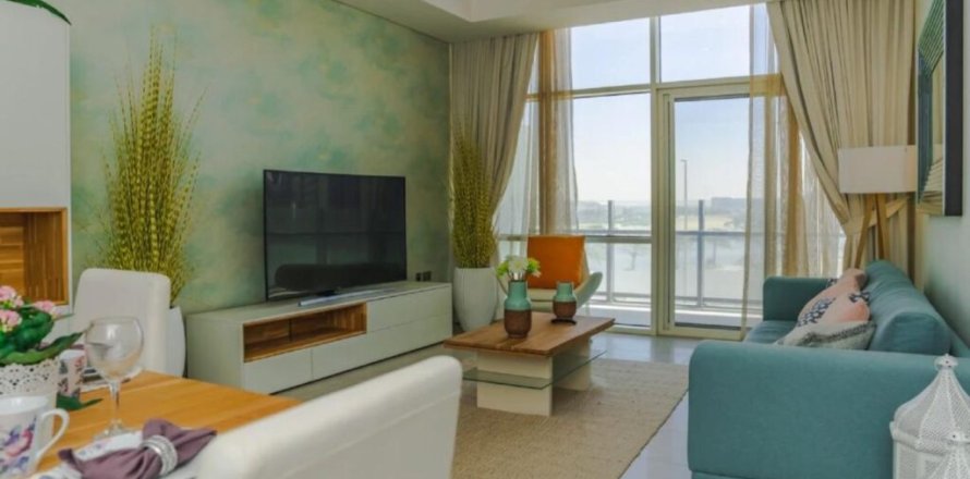 Apartamento em Abu Dhabi, EAU 3 quartos, 193.3 m2 № 760441