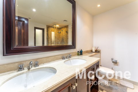 Apartment in Old Town, Dubai, UAE 3 bedrooms, 163.04 sq.m. № 587595 - photo 11