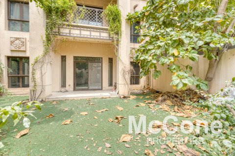 Apartment in Old Town, Dubai, UAE 3 bedrooms, 164.81 sq.m. № 587594 - photo 24