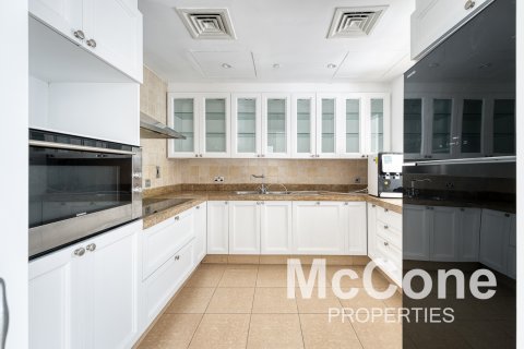 Apartment in Old Town, Dubai, UAE 3 bedrooms, 164.81 sq.m. № 587594 - photo 10