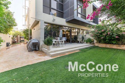 Vilë në DAMAC Hills (Akoya by DAMAC), Dubai, Emiratet e Bashkuara Arabe 3 dhoma gjumi, 324.05 m2. № 587592 - Foto 25