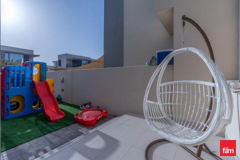 Rijtjeshuis te huur in Dubai Hills Estate, Dubai, VAE 3 slaapkamers, 196 vr.m., nr 710178 - foto 16